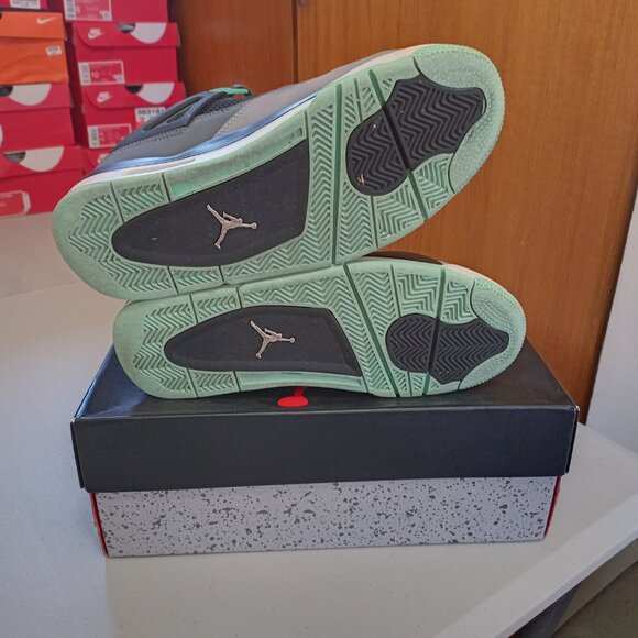Size 10.5 - Jordan 4 Retro Green Glow 2013 OG box excellent condition - Picture 2 of 11
